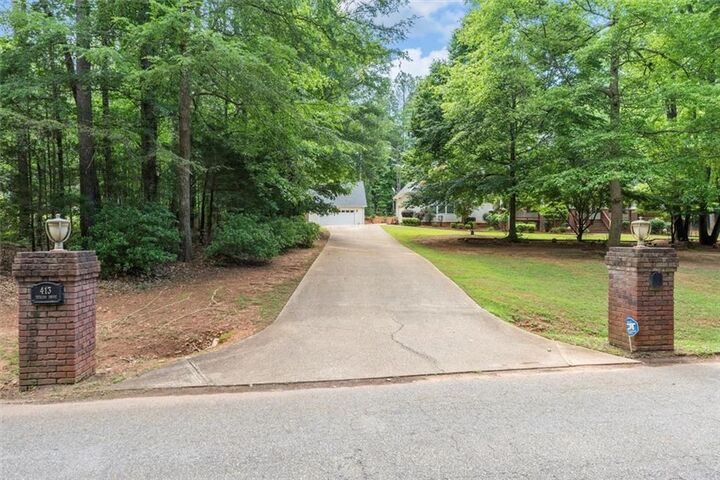 413 Tuxedo Drive  Commerce GA 30530 photo
