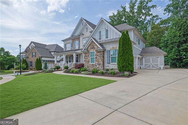 Property Photo: 3330 Riverwalk Way GA 30040