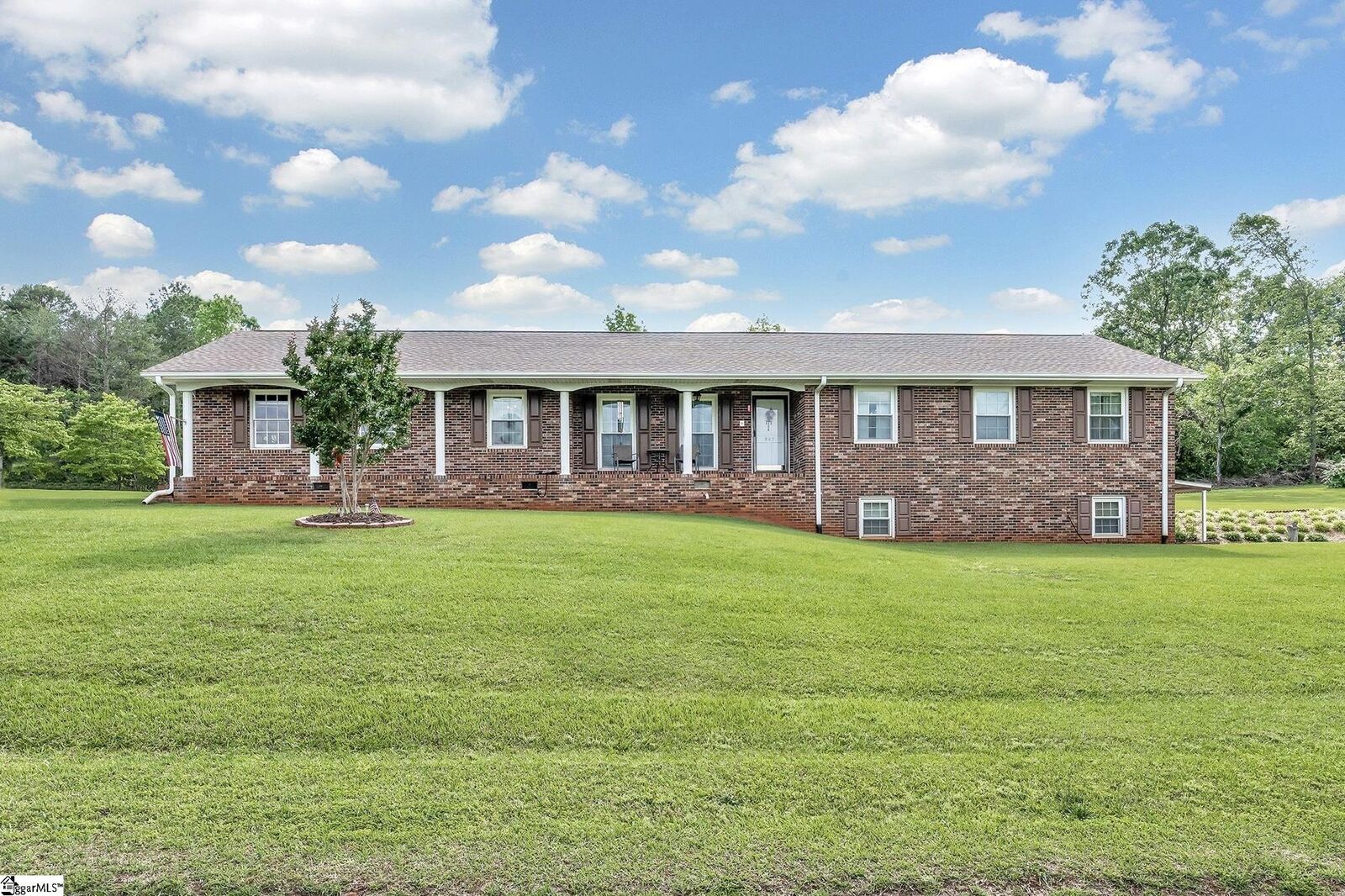 Property Photo: 267 Crescent Hill Drive SC 29671