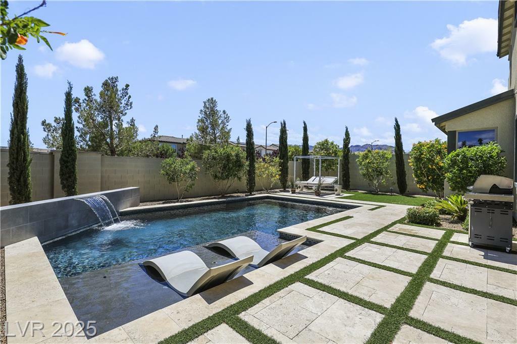 Property Photo: 10297 Sierra Skye Avenue NV 89166