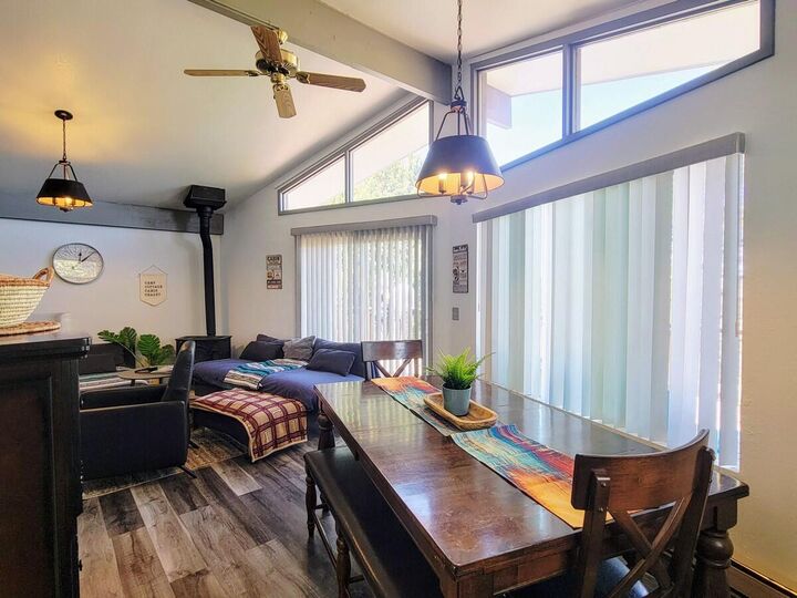 Property Photo: 5045 N Manzanita Dr UT 84762