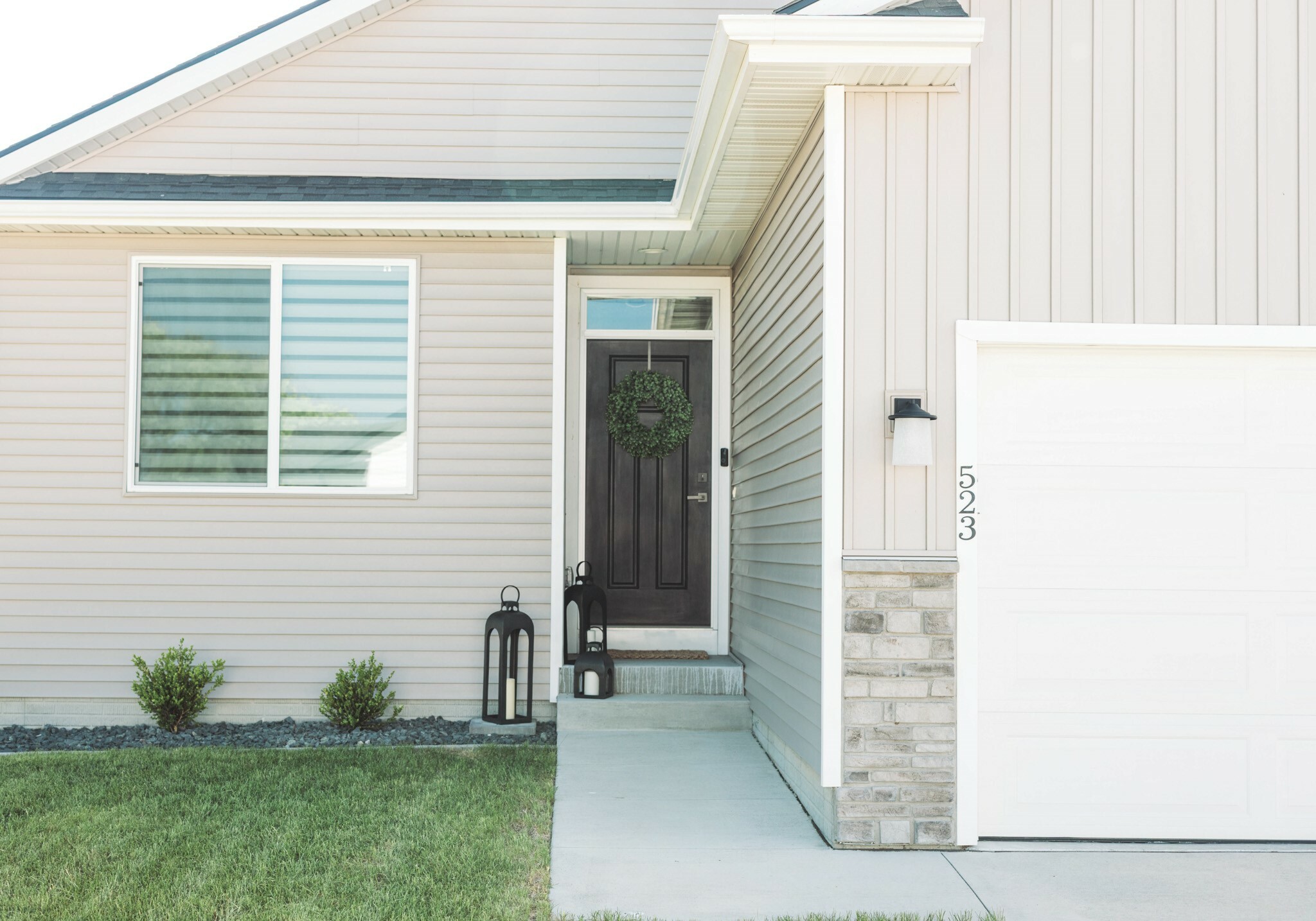 Property Photo:  523 NE Vista Lane  IA 50021 