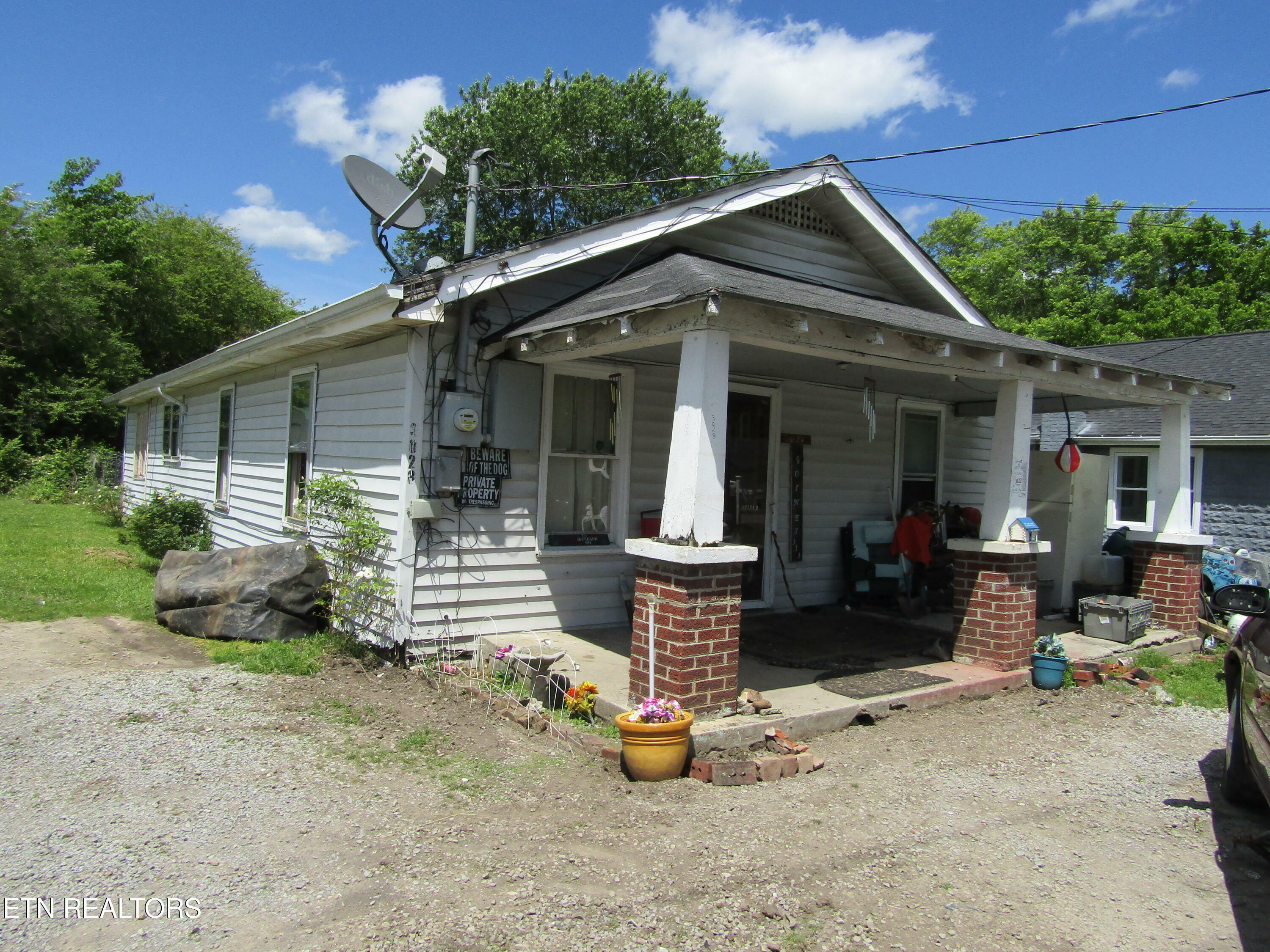 Property Photo: 3028 Highway 441 KY 40965