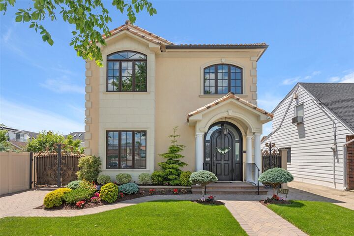 158-44 87th Street  Howard Beach NY 11414 photo
