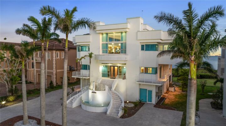 Property Photo: 4908 64th Drive W FL 34210