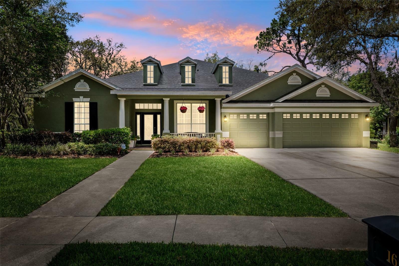 Property Photo: 16039 Ternglade Drive FL 33547