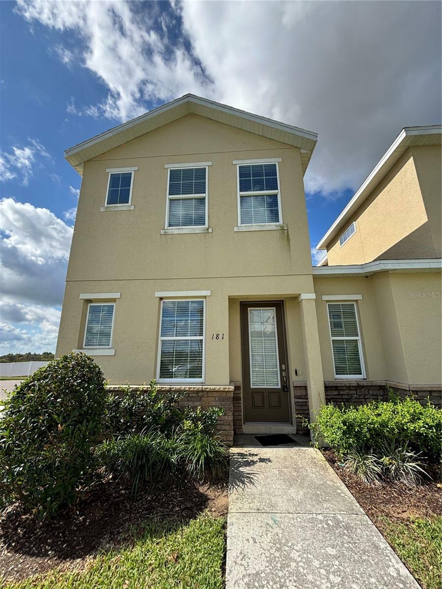 Property Photo: 181 Holly Village Drive FL 33837