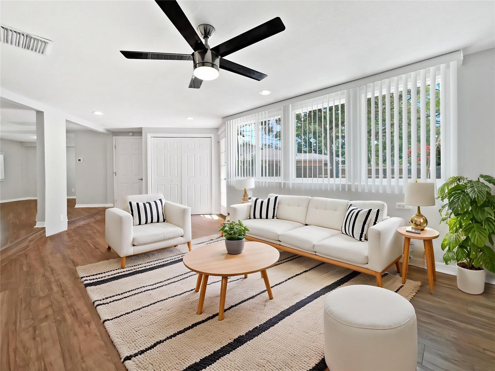 Property Photo:  5225 20th Street N  FL 33714 