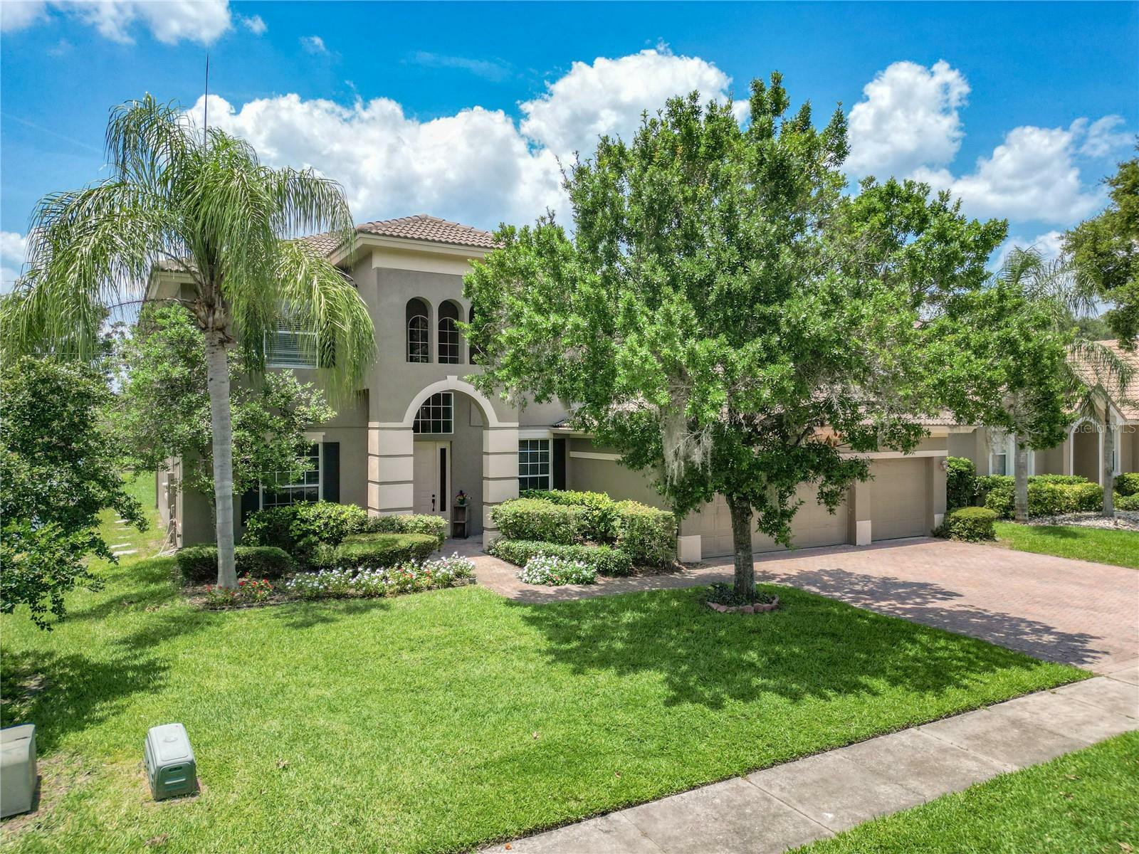 Property Photo: 3213 Kentshire Boulevard FL 34761