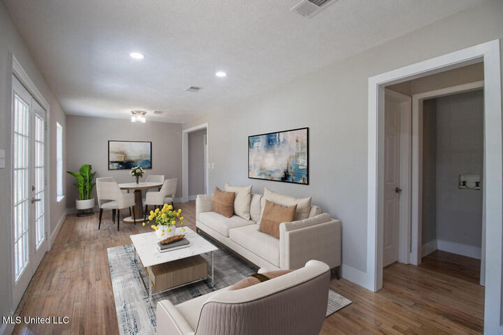 Property Photo:  635 Oakleigh Avenue  MS 39507 