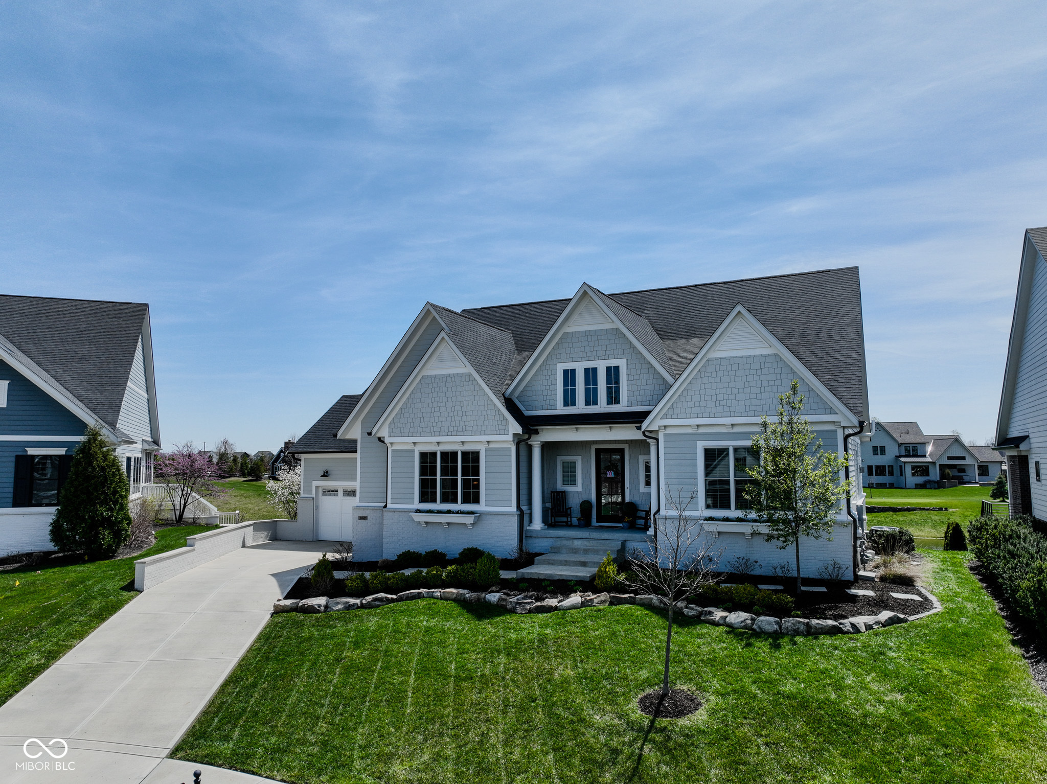 Property Photo: 987 Oak Terrace Road IN 46074