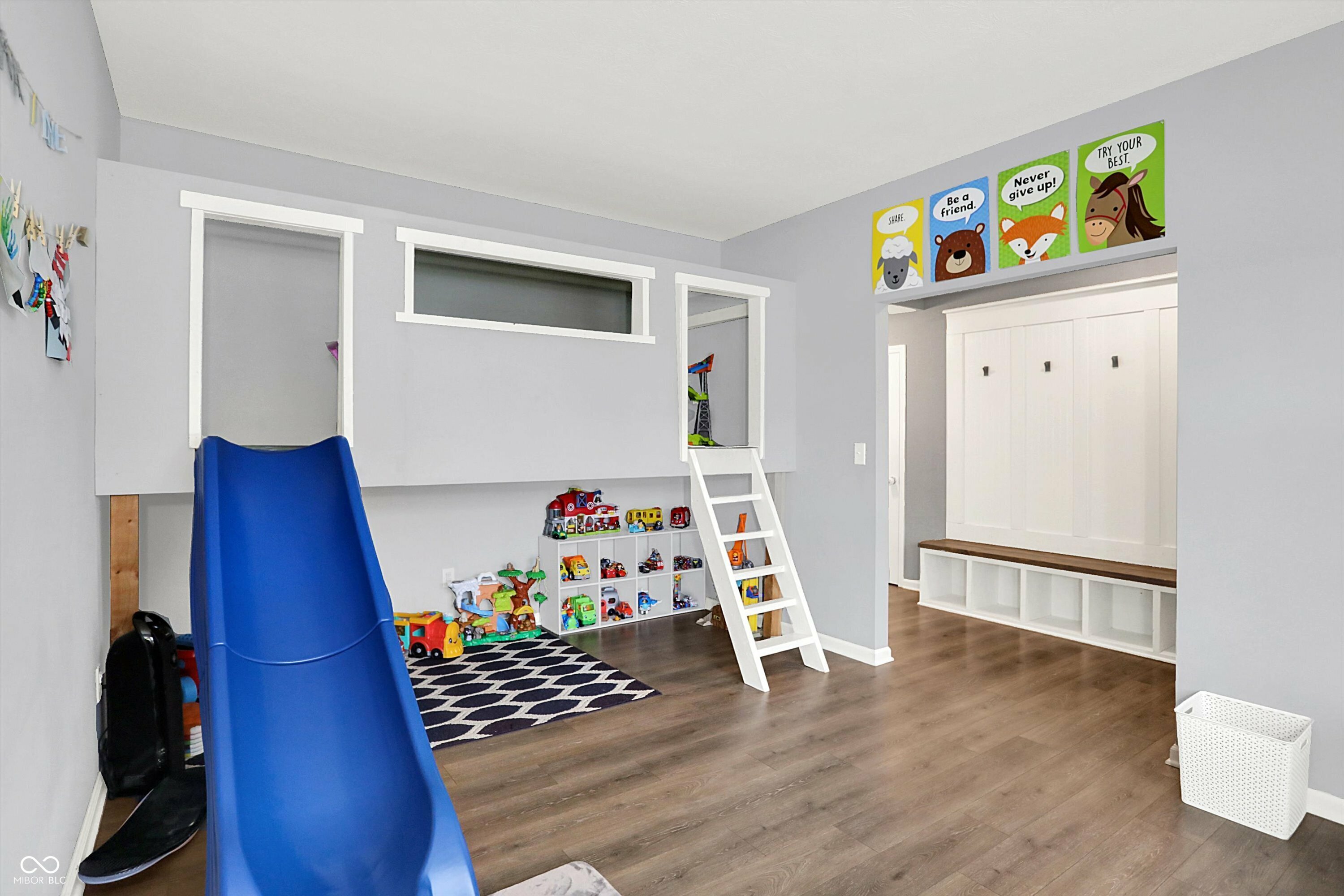 Property Photo: 5420 Orwell Court IN 46239