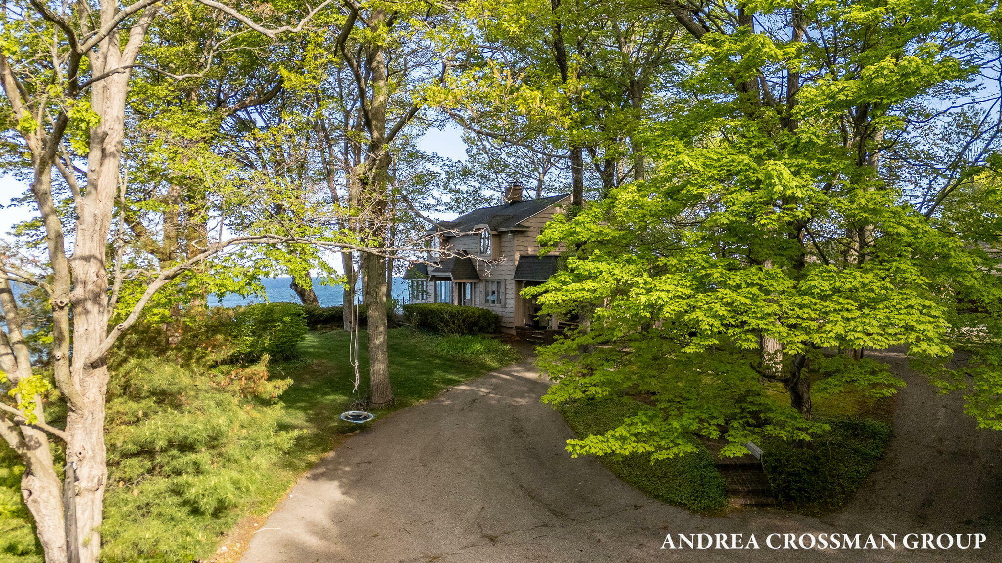 5011 Rosabelle Beach Avenue  Holland MI 49424 photo