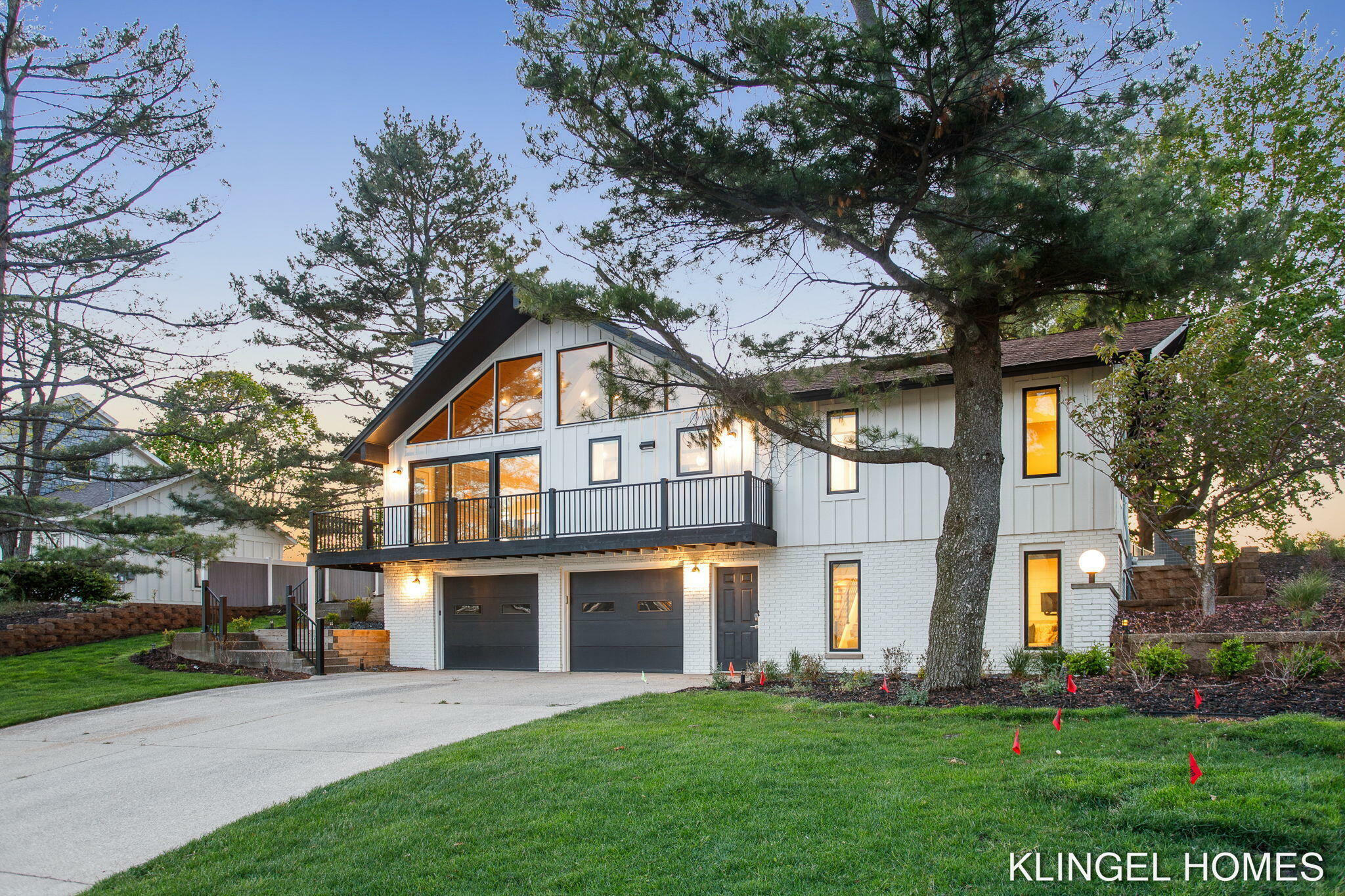 Property Photo: 127 Emmet Street MI 49417