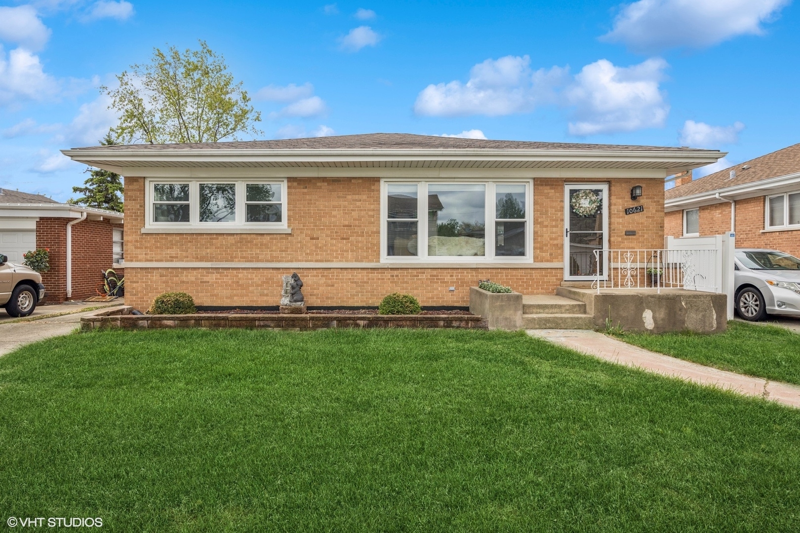 Property Photo:  10621 Essex Street  IL 60154 