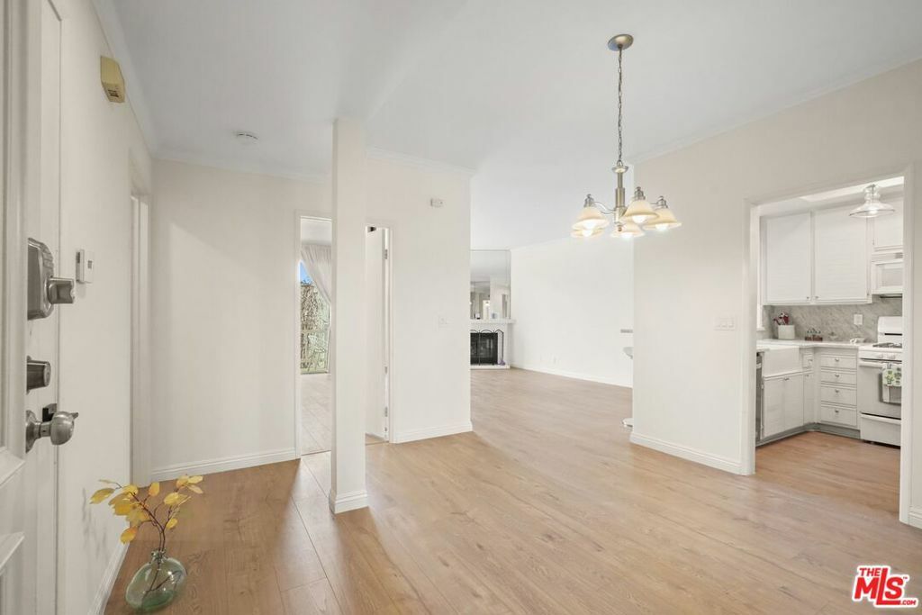 8505 Gulana Avenue 4217  Playa Del Rey CA 90293 photo