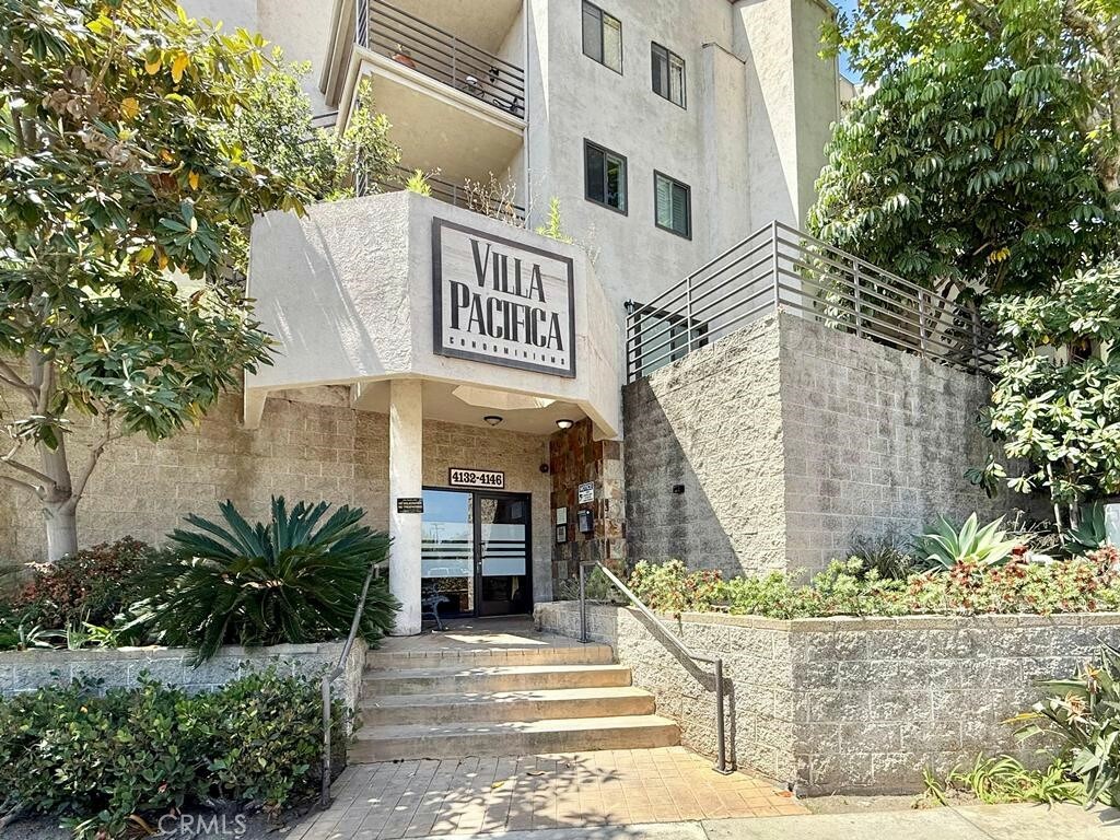 Property Photo: 4142 E Mendez Street 132 CA 90815