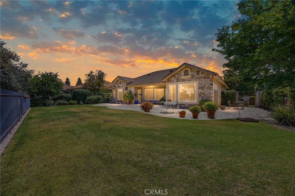 Property Photo:  2403 Crocus Drive  CA 93311 