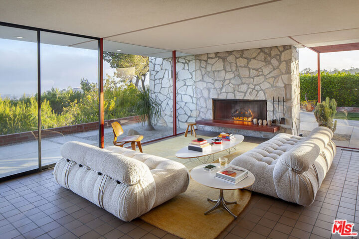 Property Photo:  1811 Bel Air Road  CA 90077 