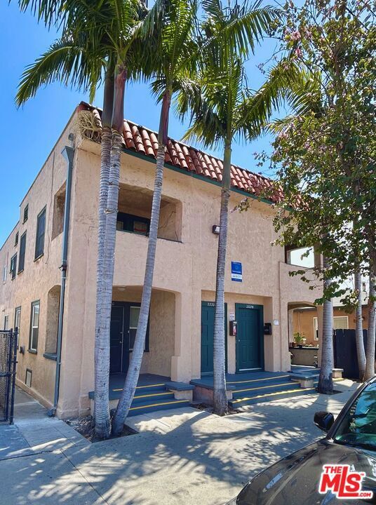 Property Photo: 2220 S Pacific Avenue CA 90731