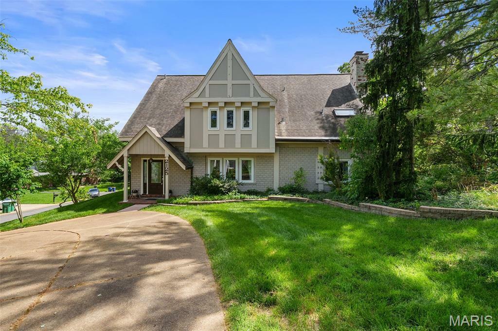 2125 Crystal Drive  St Louis MO 63131 photo