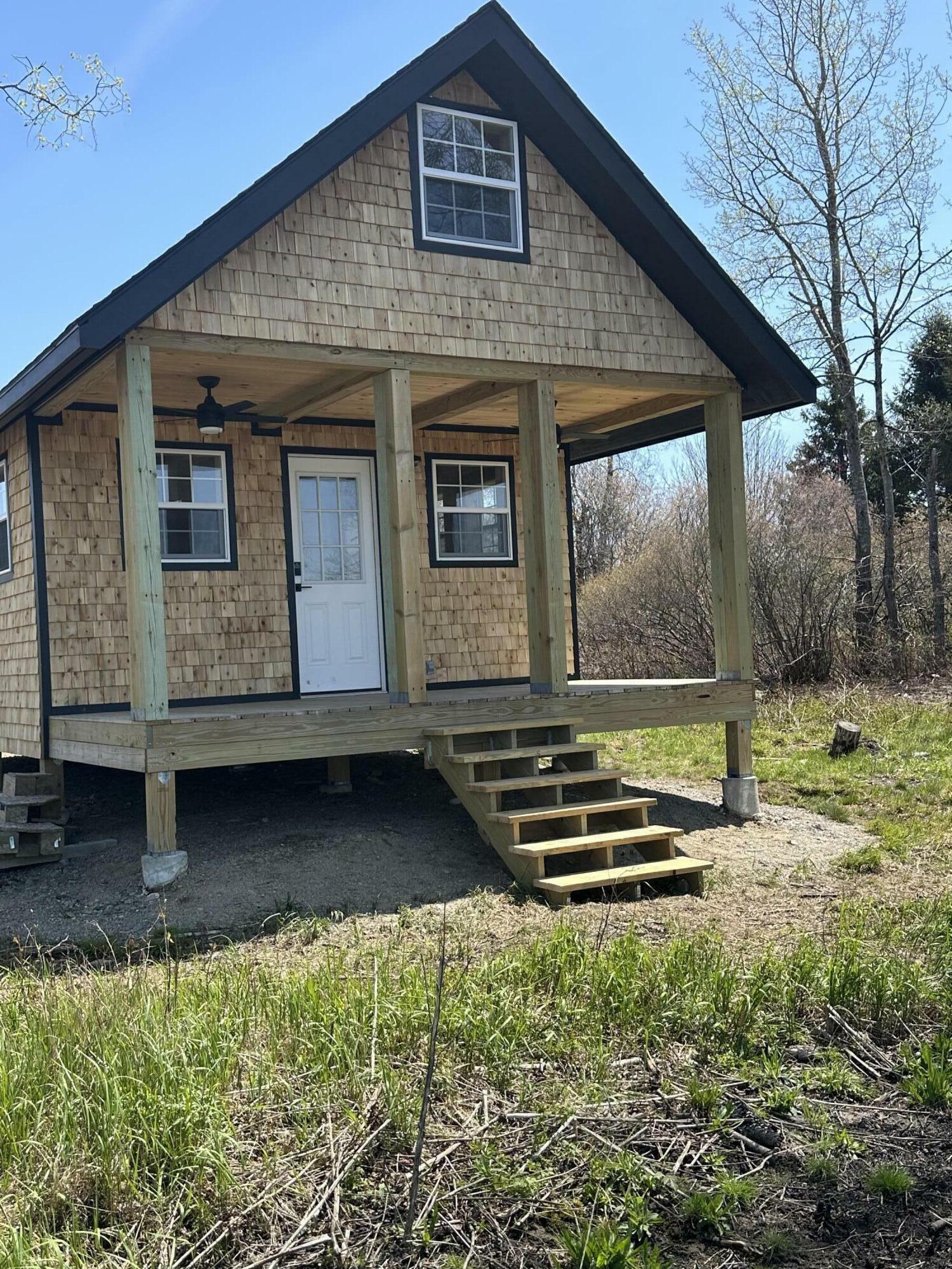 Property Photo: 247 Eastside Road ME 04606