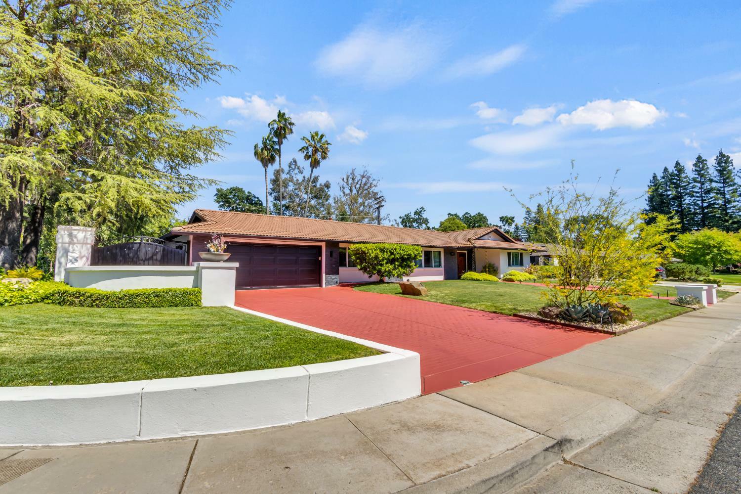 Property Photo: 590 Kevington Court CA 95864