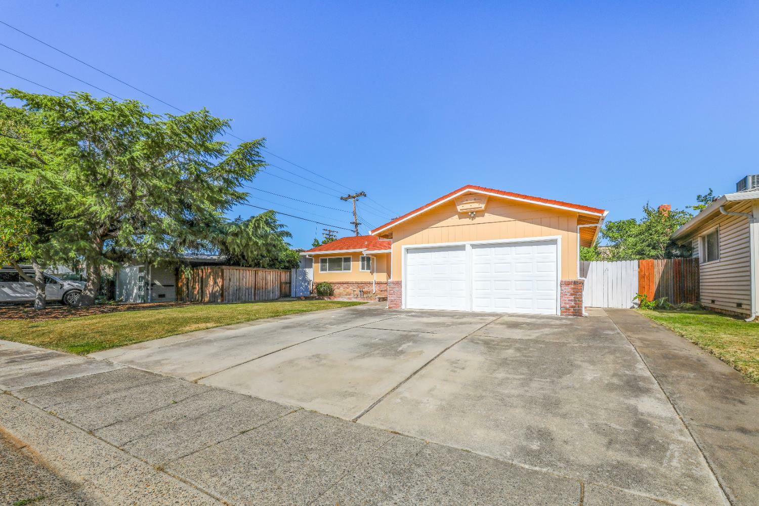Property Photo: 5705 Rickey Drive CA 95822