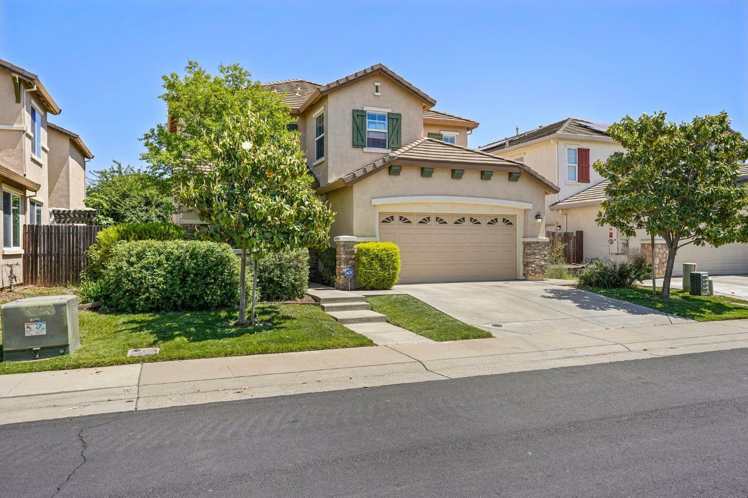 Property Photo: 1177 Waverton Ln CA 9548