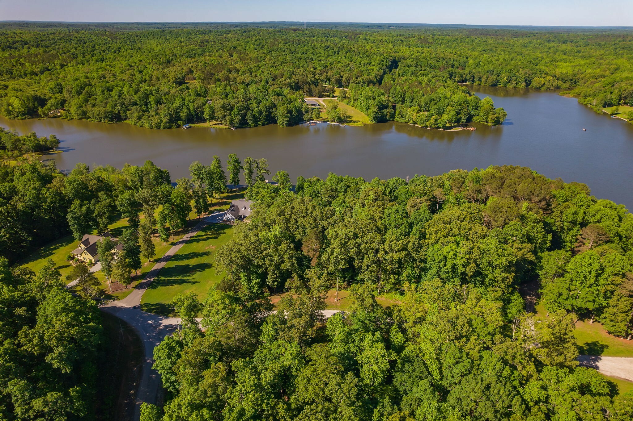 Property Photo: 33 Arrowhead Pt TN 38321