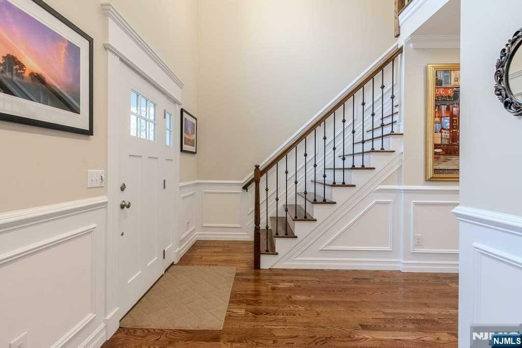 Property Photo:  6 Mountain Avenue  NJ 07430 