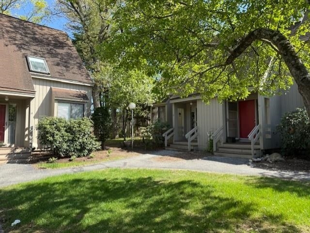 Property Photo: 12 Belmont Court NH 03110