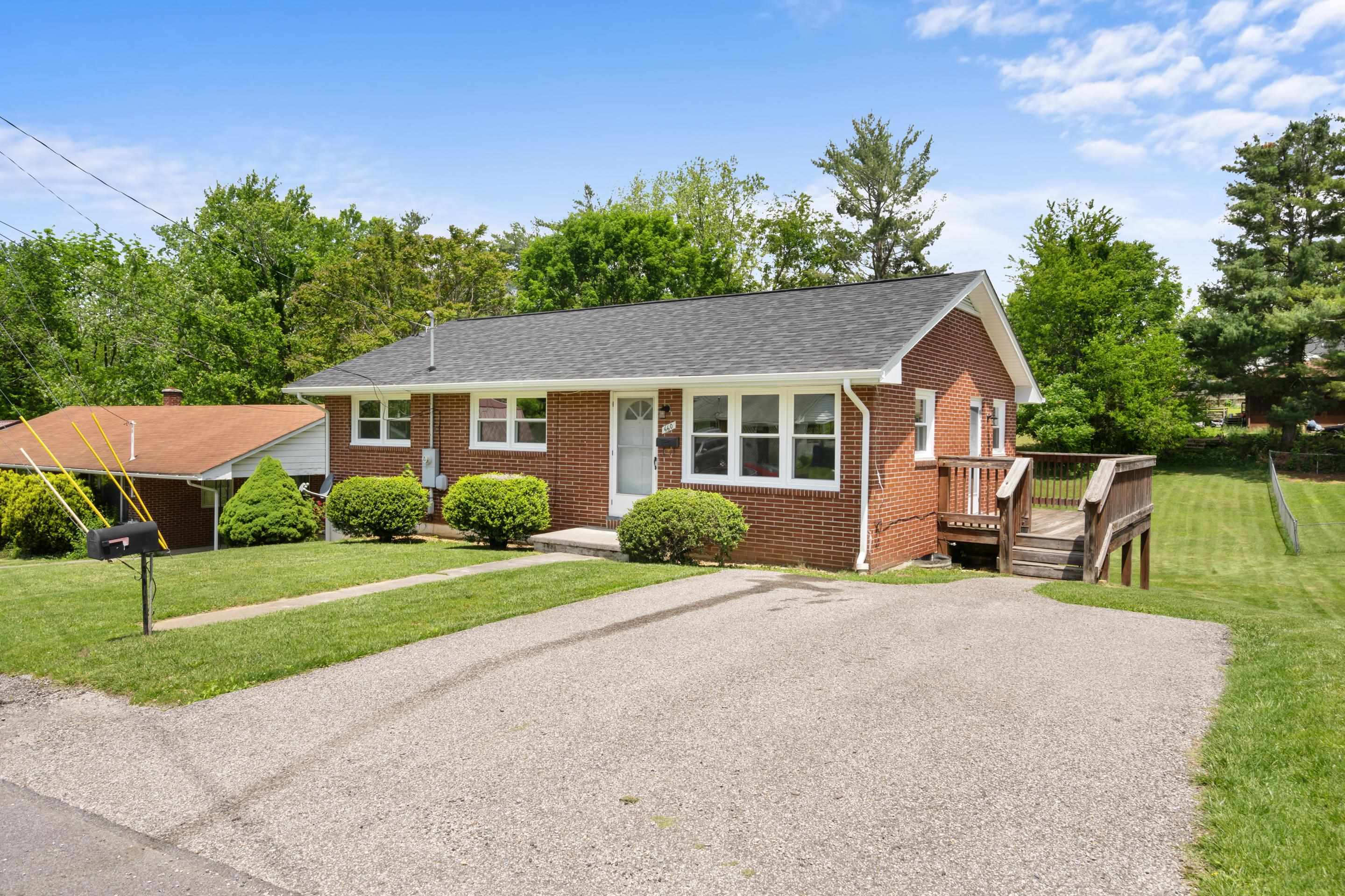 Property Photo: 660 Colhoun Street VA 24073