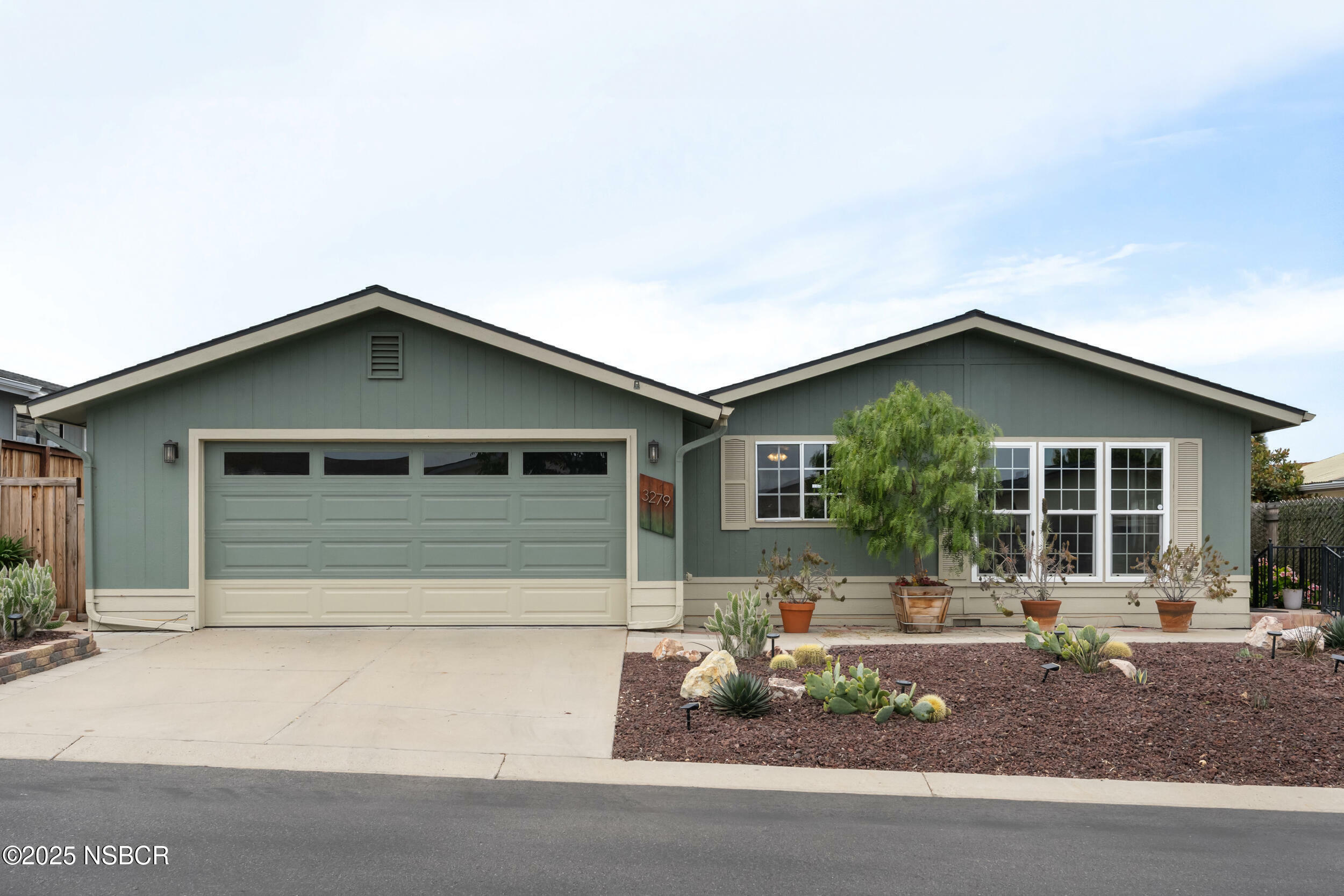 Property Photo: 3279 Ridge View Drive CA 93455