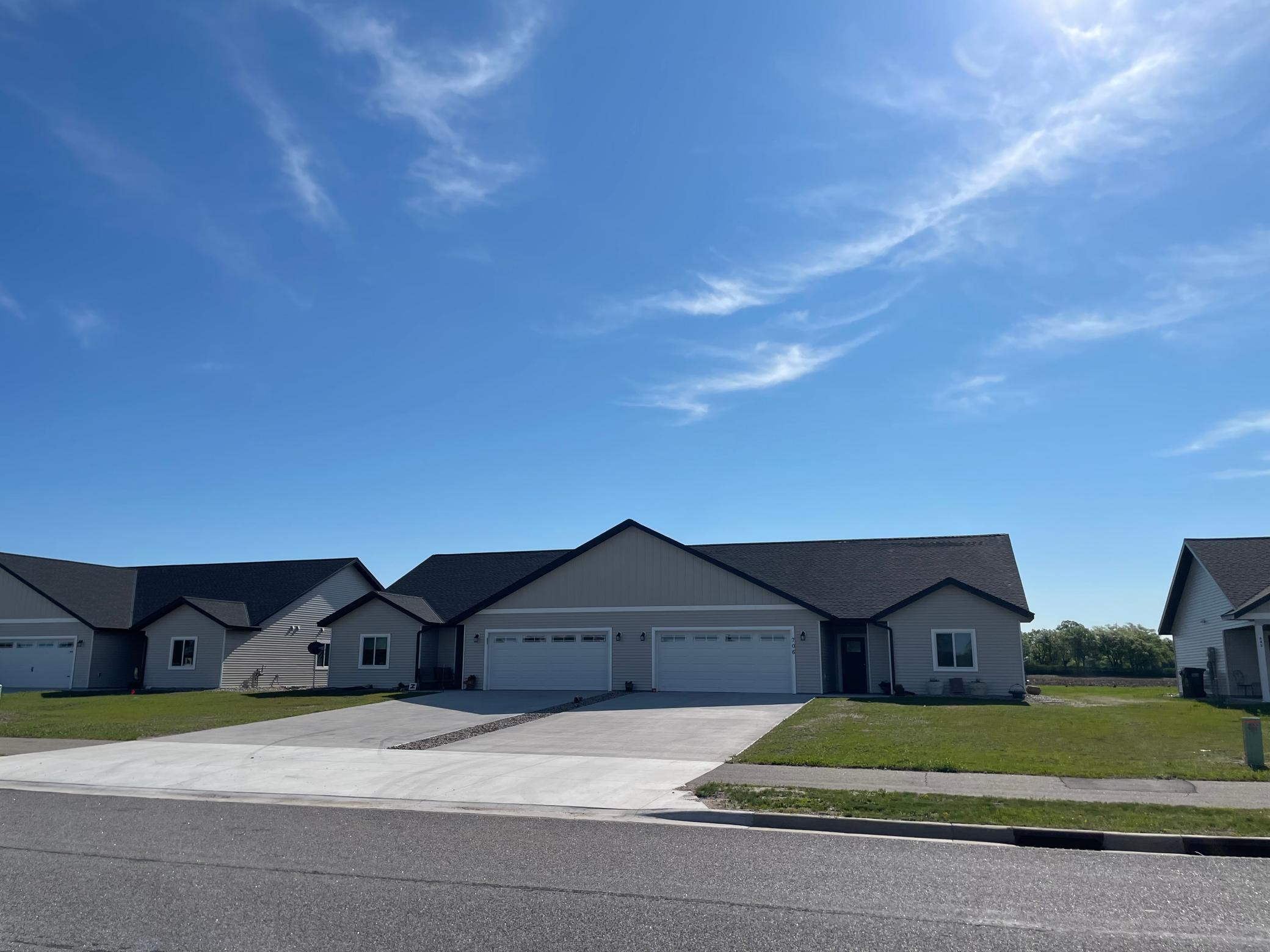 Property Photo:  400 11th Street SE  MN 56331 