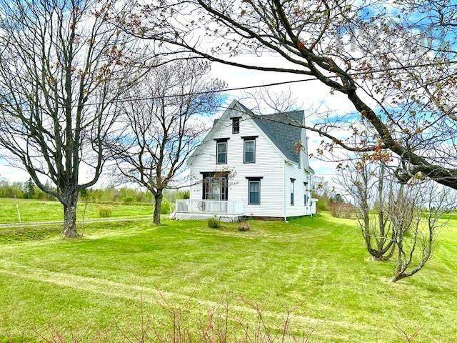 Property Photo: 4525 Highway 215 NS B0N 2C0