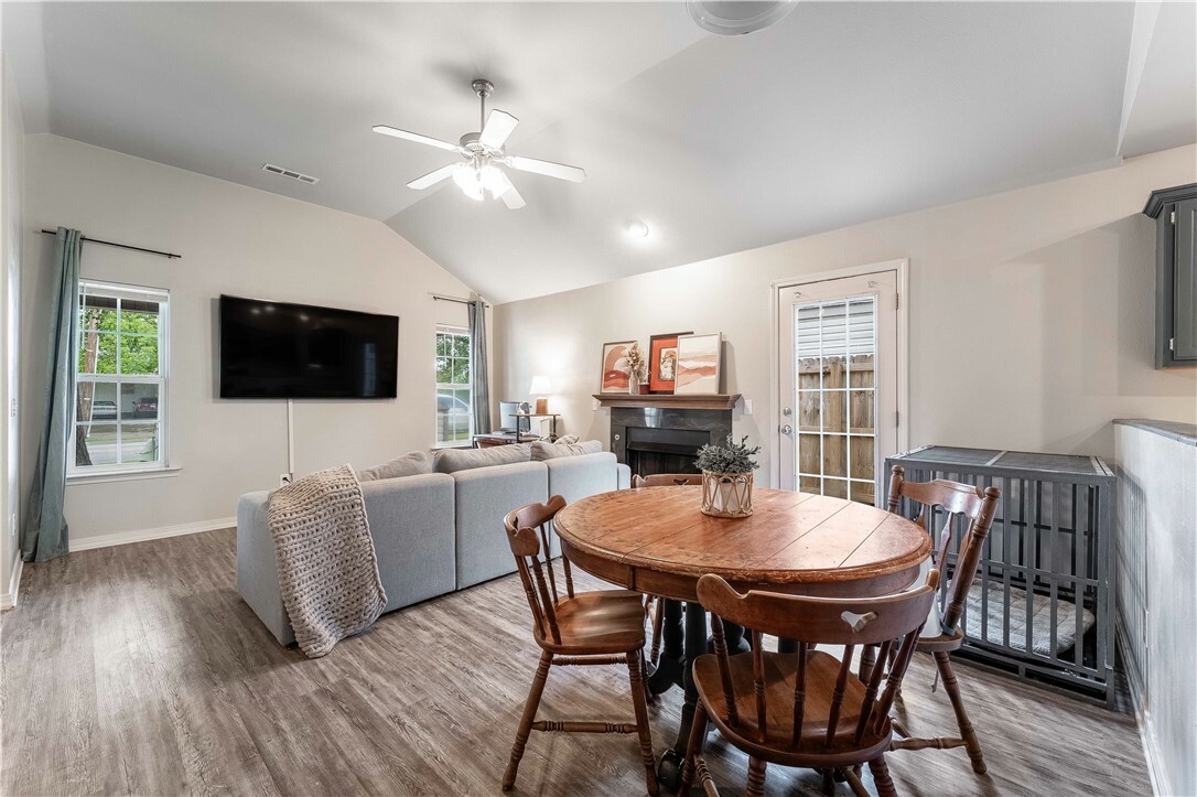 Property Photo: 934 24th Street AR 72758