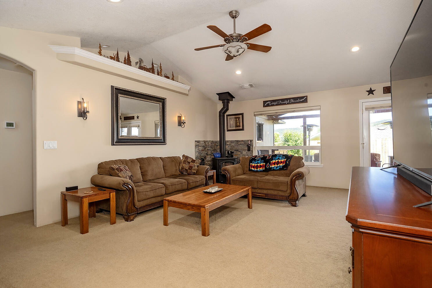 Property Photo: 3846 Arrowhead Drive OR 97504
