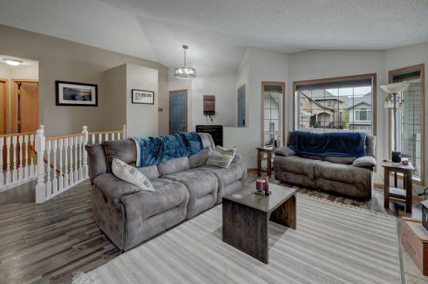 Property Photo: 48 Willow Point AB T0J 0Y5