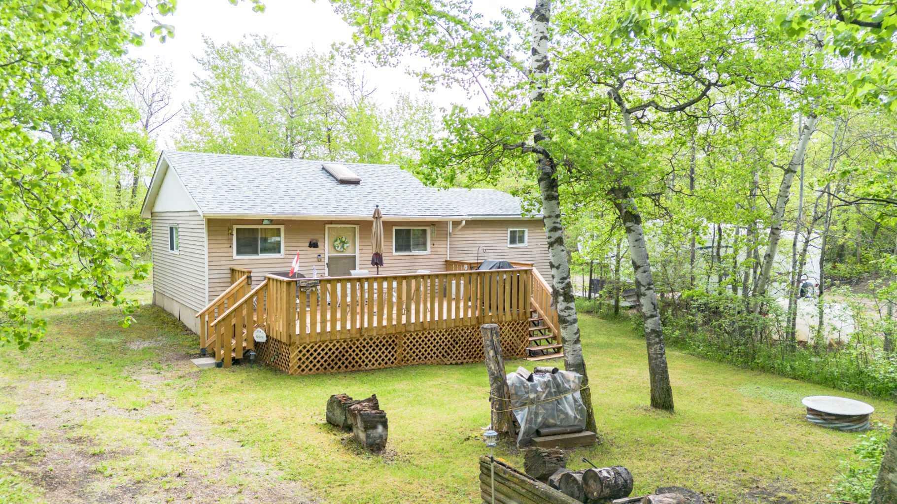 Property Photo: 14 &Amp 16 4 Street AB T0C 2L0
