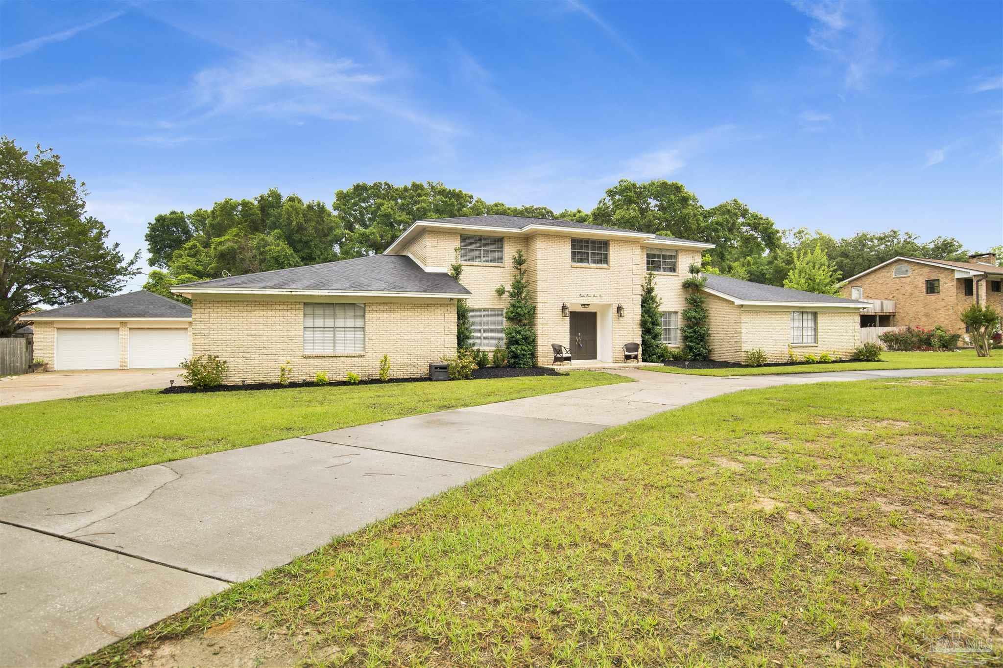 9852 Hillview Dr  Pensacola FL 32514 photo