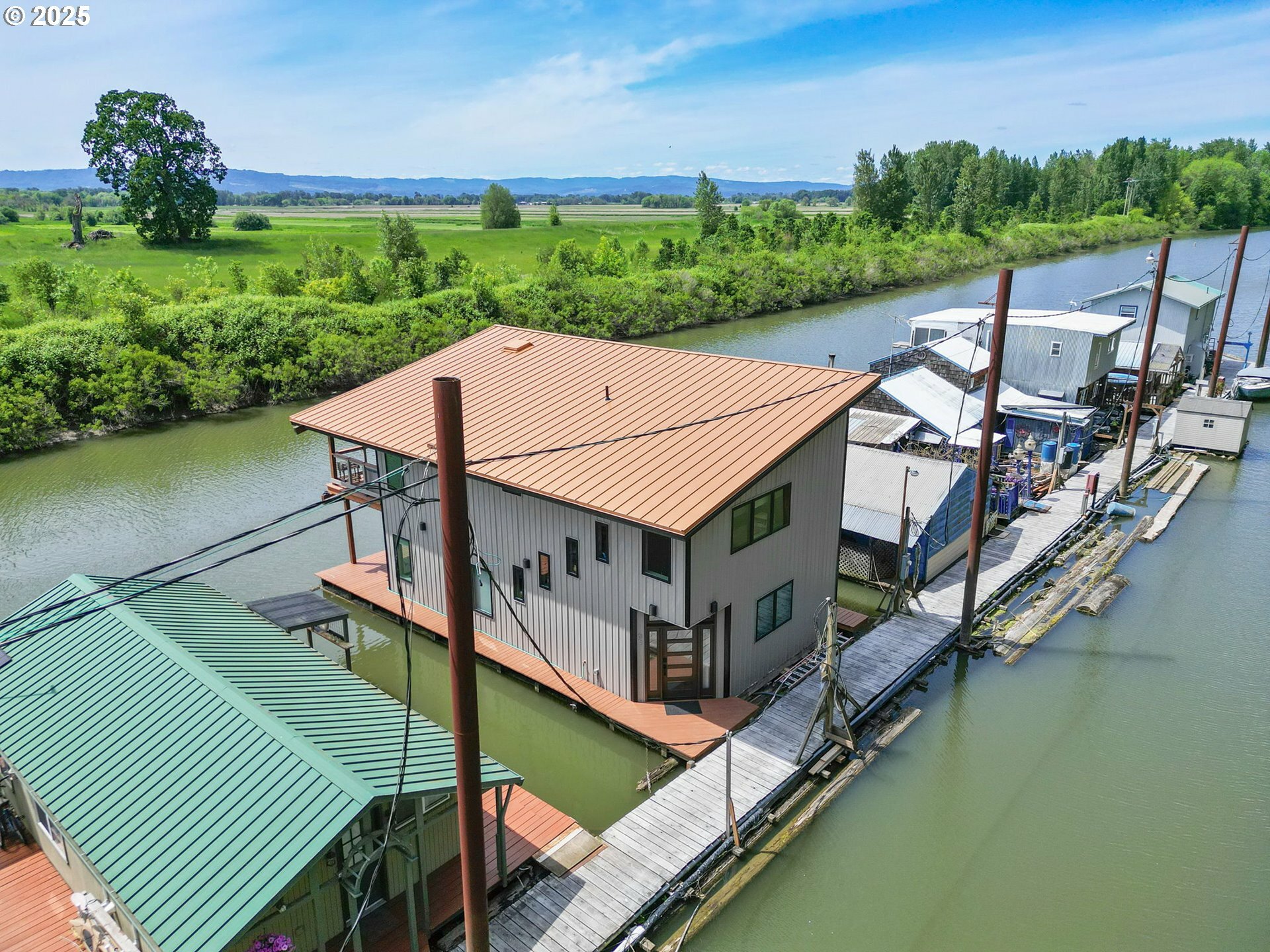 Property Photo: 4911 NW 122nd St 65 WA 98685