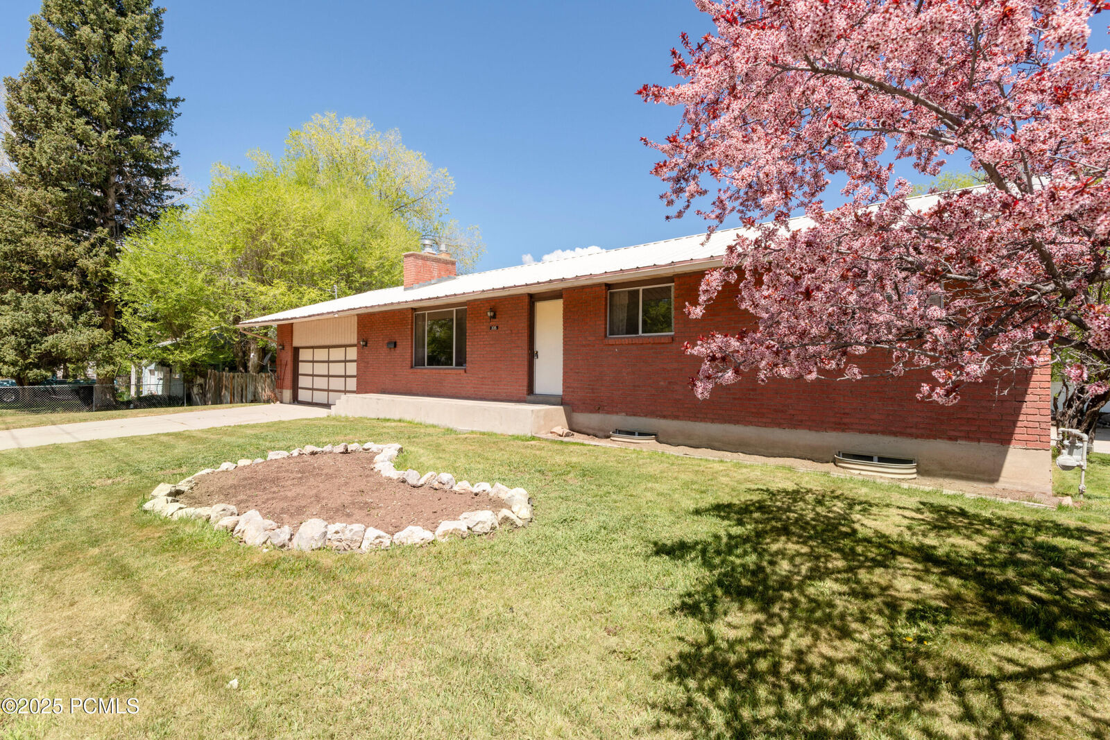 Property Photo: 335 E 200 South UT 84032