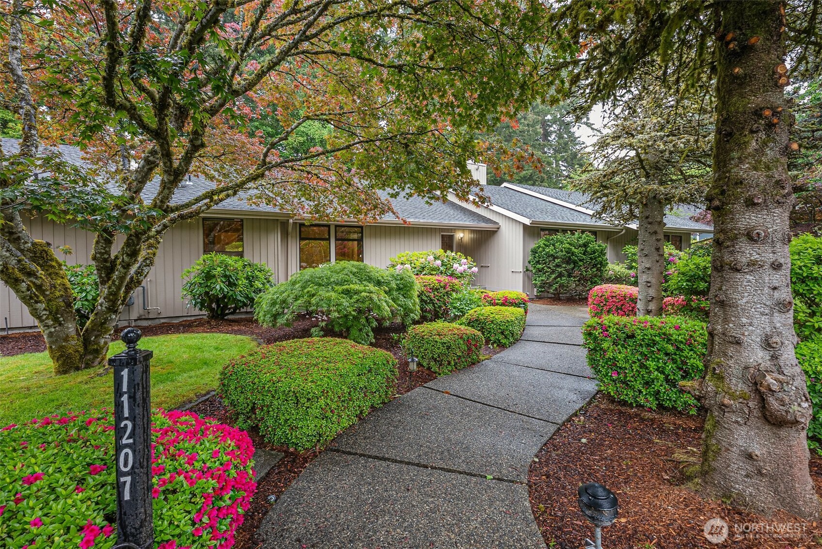 11207  Lake Steilacoom Drive SW  Lakewood WA 98498 photo