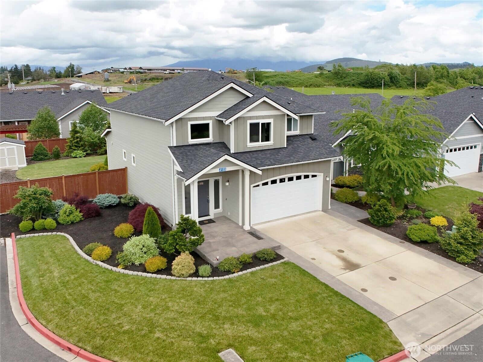 Property Photo:  4155  Autumn Way  WA 98273 