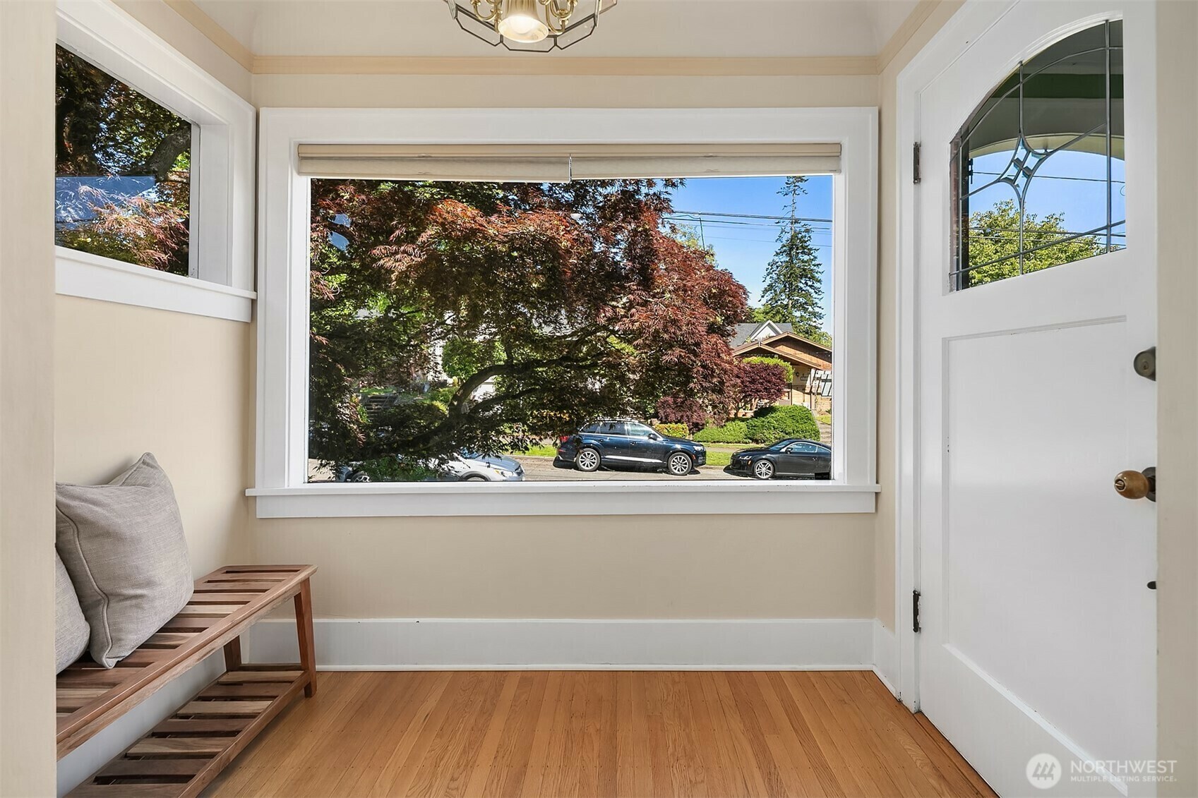 Property Photo: 6813 17th Avenue NE WA 98115
