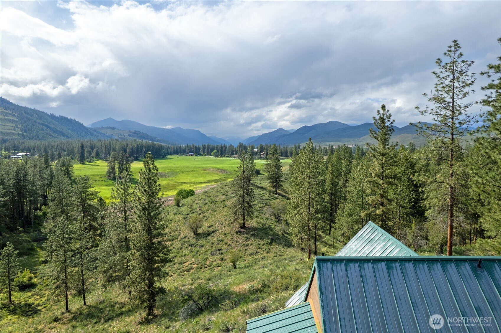 11  Appaloosa Road  Winthrop WA 98862 photo