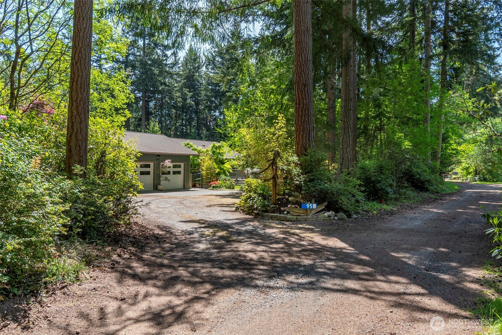 Property Photo: 95 N Quail Trail Lane WA 98239