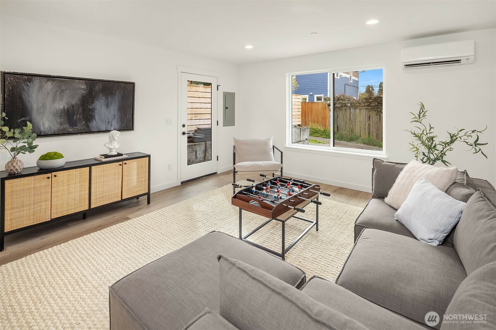 Property Photo:  335 NW 47th Street C  WA 98107 