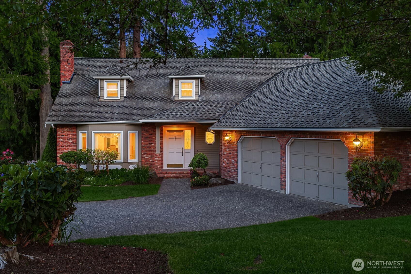 Property Photo:  21629 NE 20th Way  WA 98074 